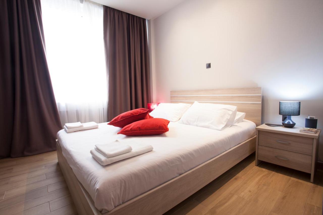Facadoro Apartments Атина Екстериор снимка