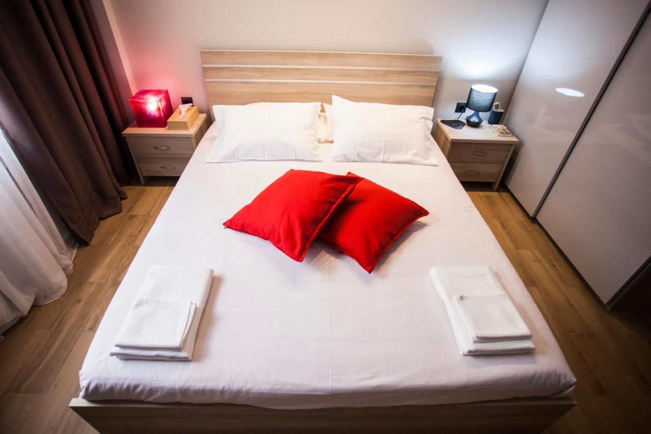 Facadoro Apartments Атина Екстериор снимка