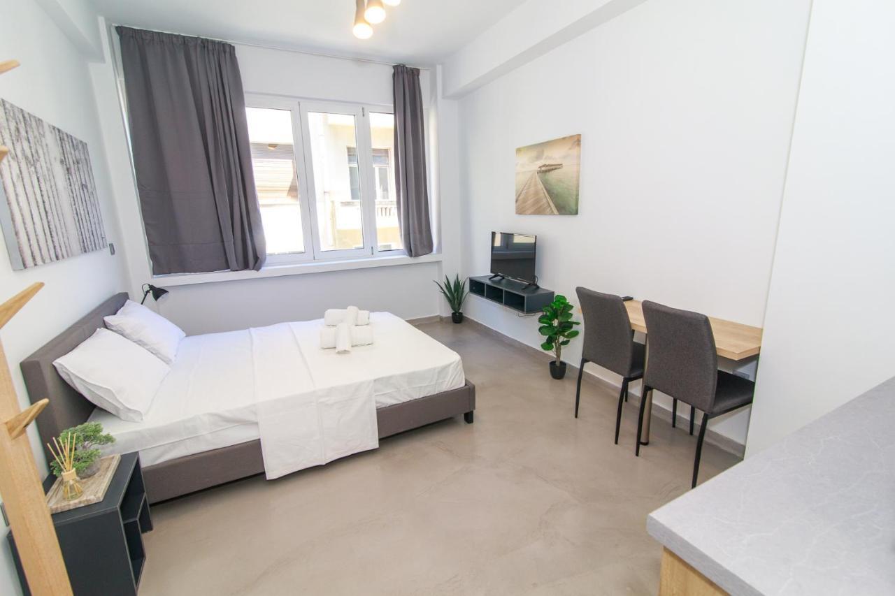 Facadoro Apartments Атина Екстериор снимка