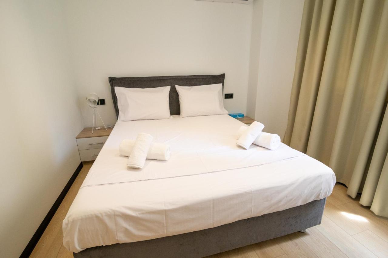 Facadoro Apartments Атина Екстериор снимка