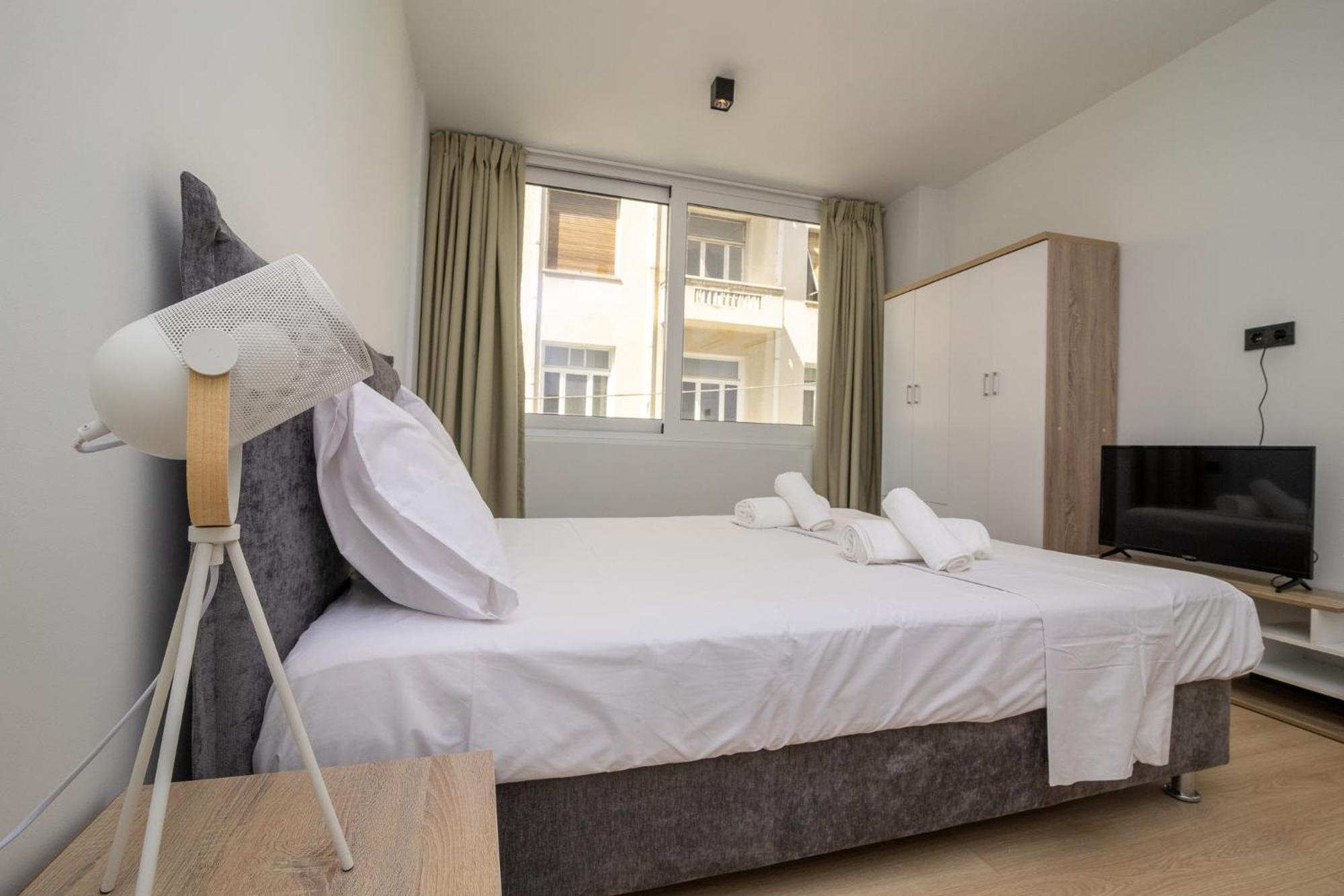 Facadoro Apartments Атина Екстериор снимка