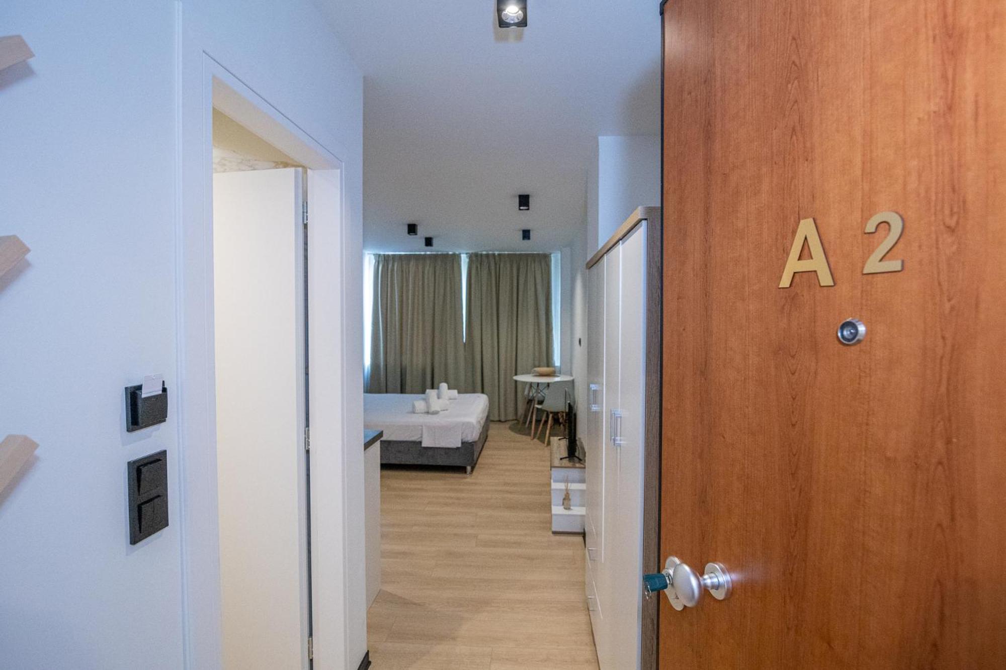 Facadoro Apartments Атина Екстериор снимка